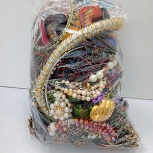 Jewelry Lot. Bulk 4 LB Wearable Repair Craft Mixed Modern VTG Mix